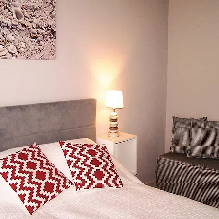 One-bedroom Holiday In *