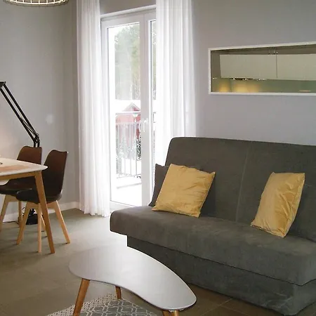 One-bedroom Holiday In Σπίτι διακοπών Dąbki